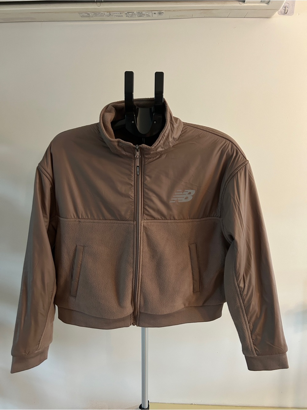 New Balance Taupe Full-Zip Cropped Hybrid Fleece Jacket